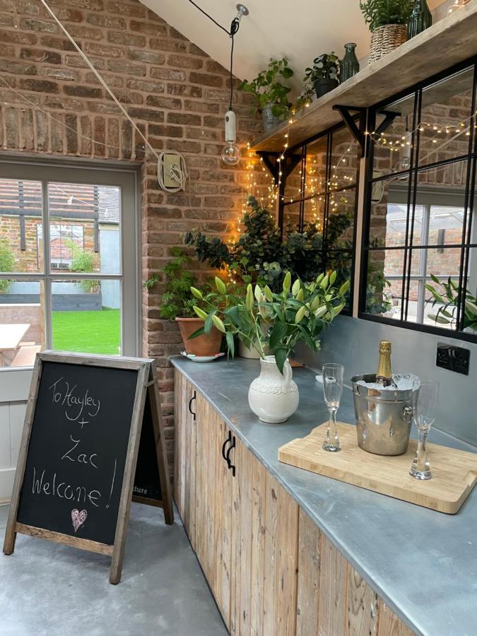 The Walled Garden At Cheshire Boutique Bathhouse Nantwich Exterior foto