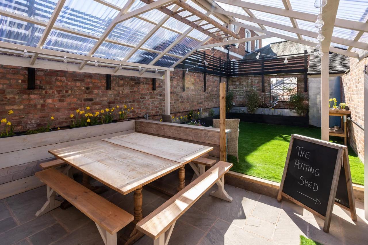 The Walled Garden At Cheshire Boutique Bathhouse Nantwich Exterior foto