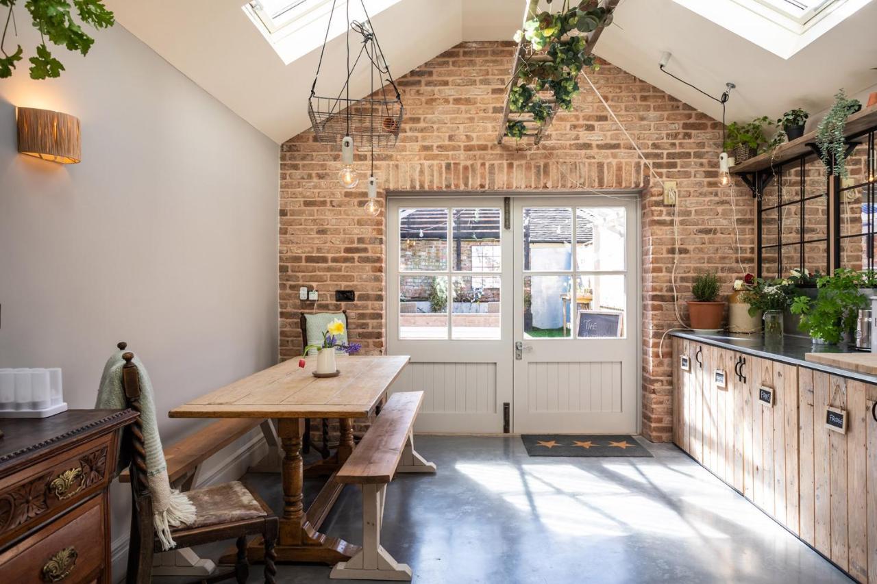 The Walled Garden At Cheshire Boutique Bathhouse Nantwich Exterior foto